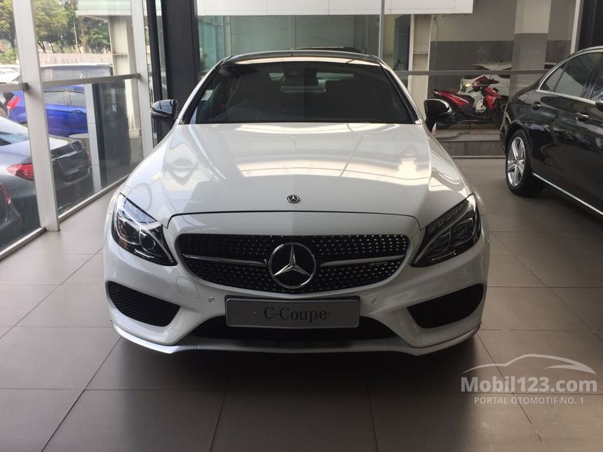 Jual Mobil Mercedes-Benz C43 AMG 2018 AMG 4Matic 3.0 di 