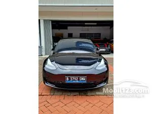 2020 Tesla Model 3 Standard Range Sedan