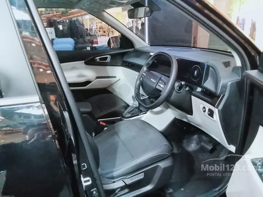2026 KIA Carens Premiere Captain Seat 6 Seater MPV