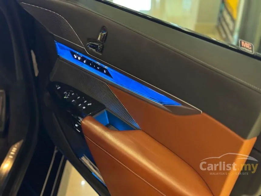 2024 BMW 750e xDrive M Sport Pure Excellence Sedan