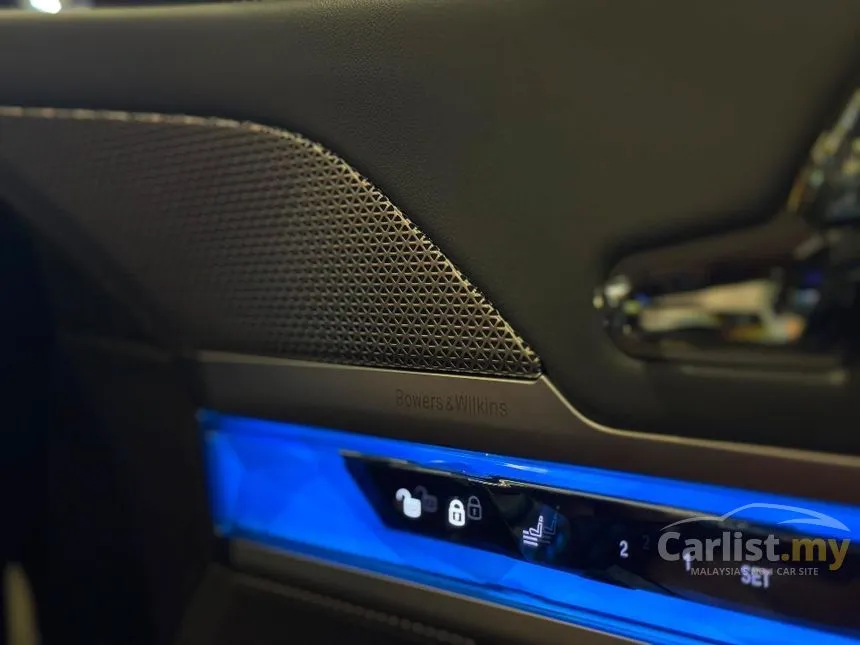 2024 BMW 750e xDrive M Sport Pure Excellence Sedan