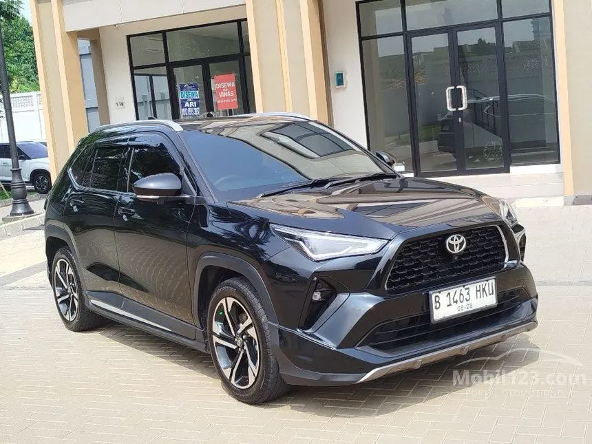 2023 Toyota Yaris Cross S HV with GR Parts Aero Pkg SUV