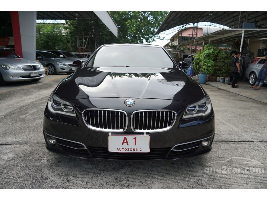 2015 BMW 528i Luxury Sedan