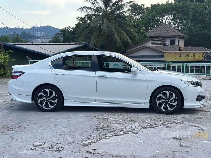 2016 Honda Accord VTi-L Sedan