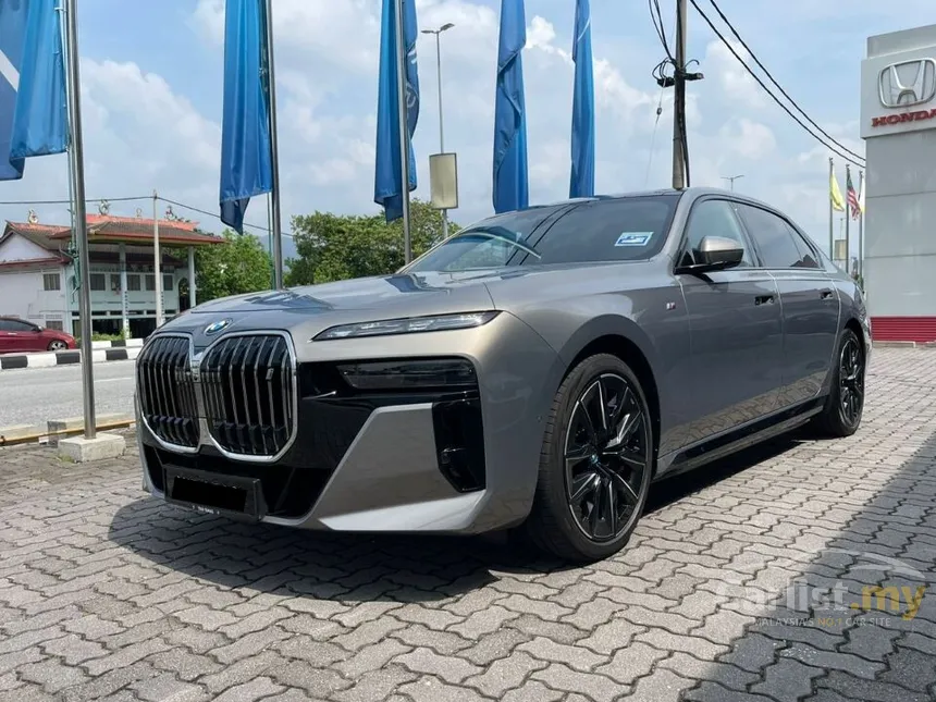 2023 BMW i7 xDrive60 M Sport Sedan