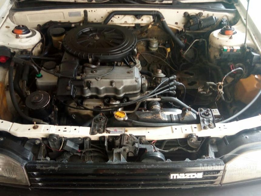 1989 Mazda 323 Sedan
