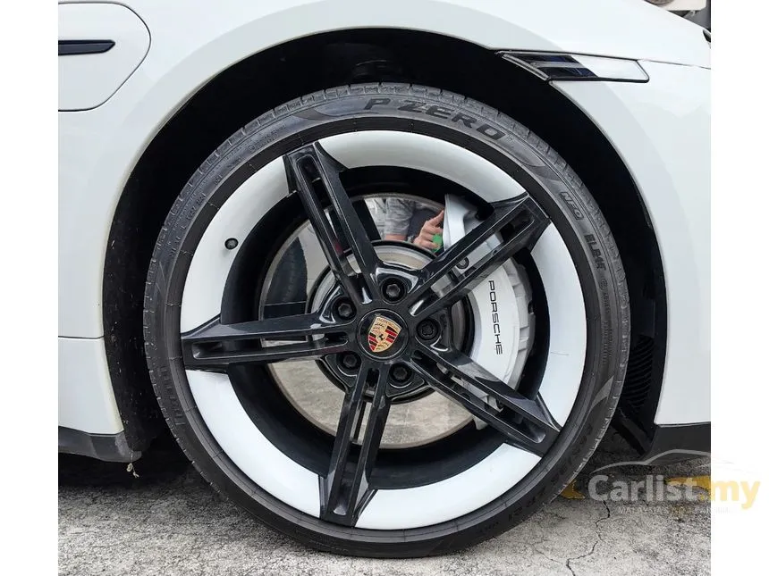 2020 Porsche Taycan 4S Sedan