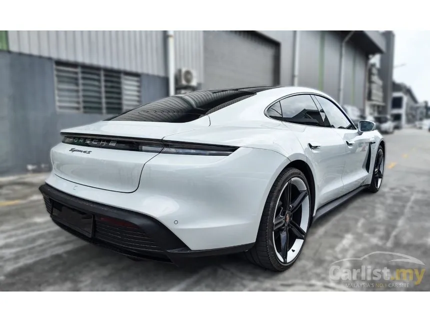 2020 Porsche Taycan 4S Sedan