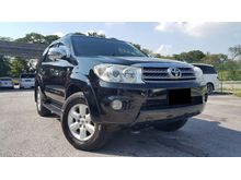 TOYOTA FORTUNER 2.7 V (A) 4WD PREMIUM SPEC NEW FACELIFT ONE OWNER