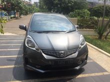 DIJUAL 2012 Honda Jazz 1.5 RS Hatchback AT Silverstone
