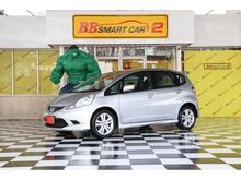 2011 Honda Jazz 1.5 (ปี 08-14) SV i-VTEC Hatchback AT