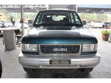 1995 Isuzu Trooper 3.1 TDI SUV -- WELL MAINTAINED --