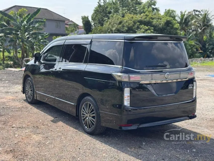 2020 Nissan Elgrand High-Way Star Urban Chrome MPV