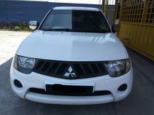 2008 Mitsubishi Triton 2.5 Pickup Truck Manual like new