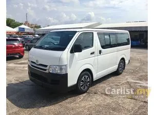 2009 Toyota Hiace 2.5 Window Van Van