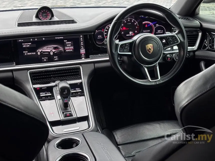 2018 Porsche Panamera 4 Sport Turismo Wagon