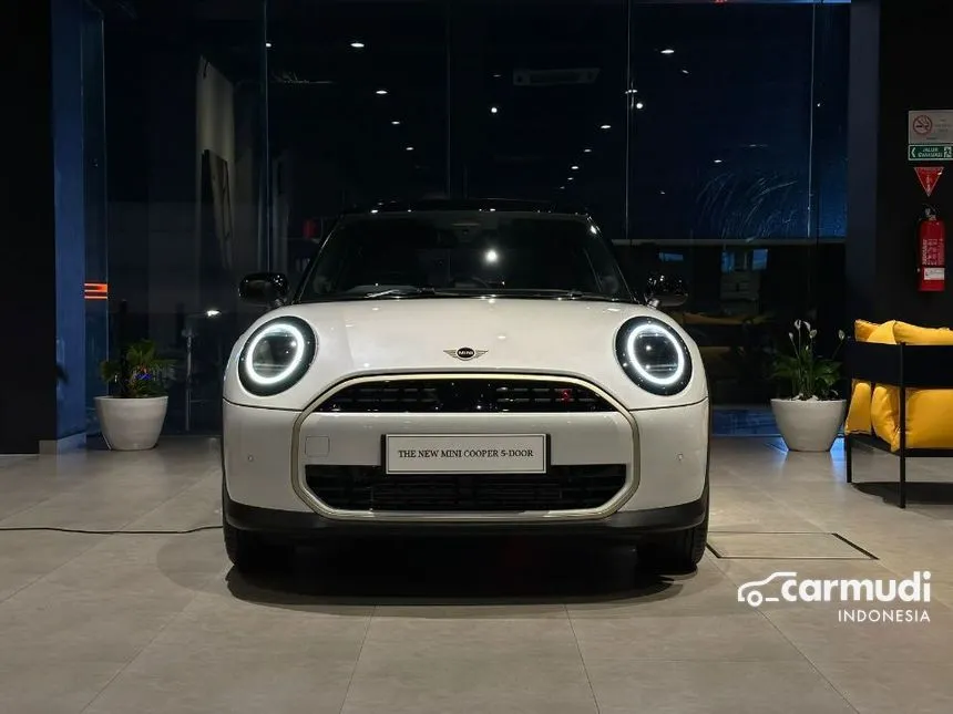 2024 MINI Cooper S Resolute Edition 5 Door Hatchback