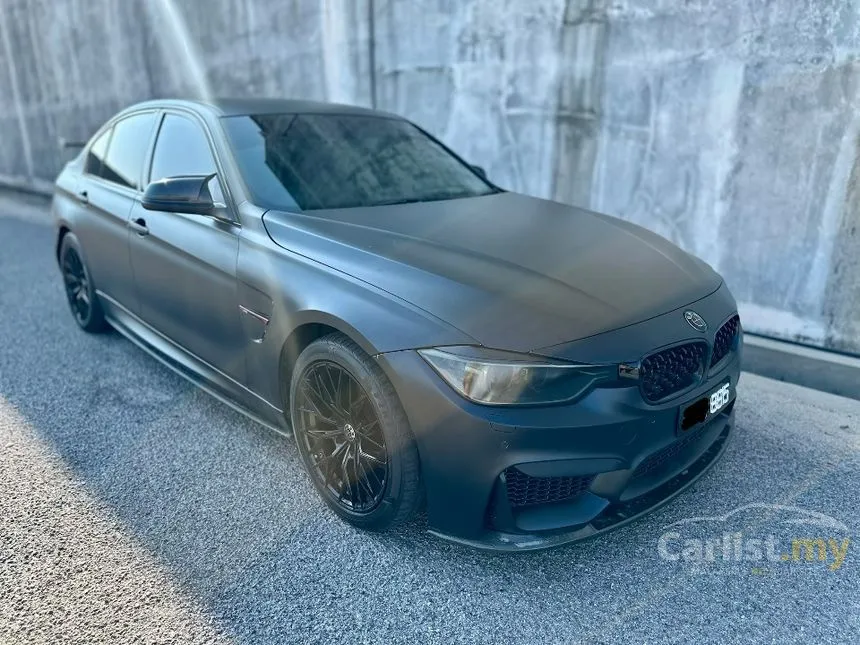 2013 BMW 320i Luxury Line Sedan
