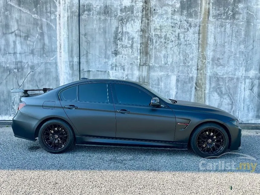 2013 BMW 320i Luxury Line Sedan