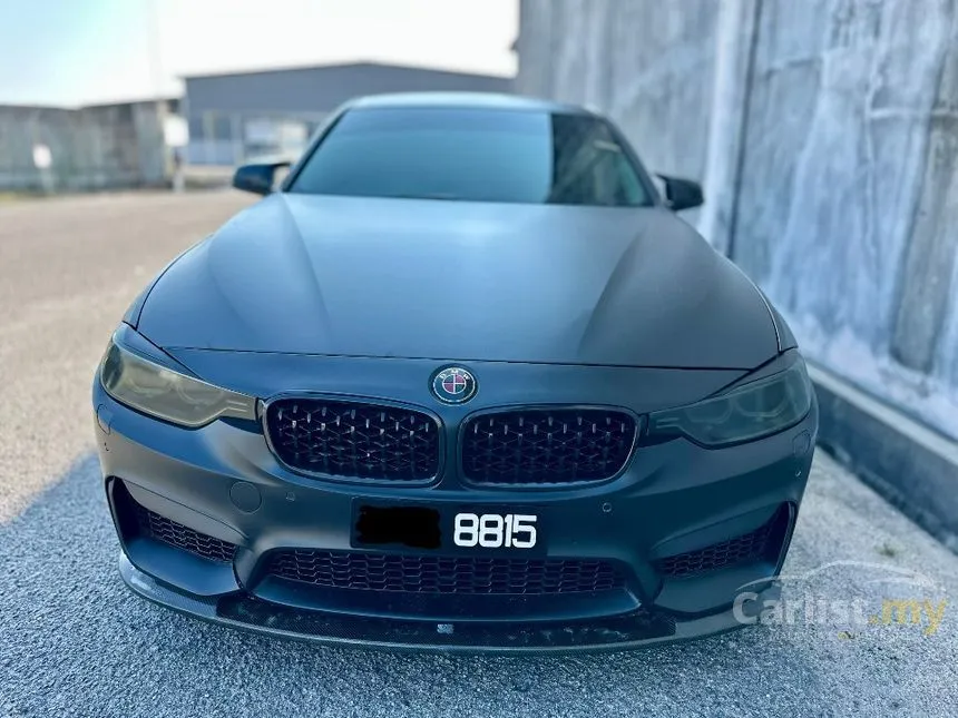 2013 BMW 320i Luxury Line Sedan