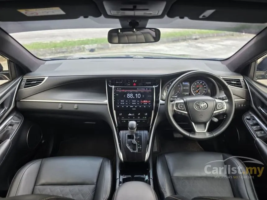 2019 Toyota Harrier Elegance SUV