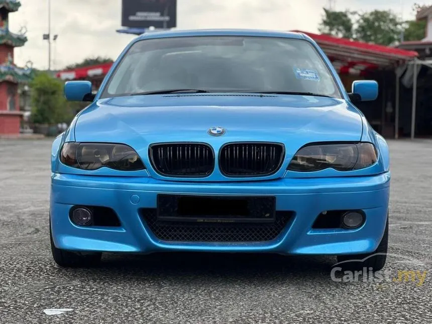 2003 BMW 318i Sedan