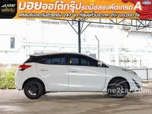 2017 Toyota YARIS 1.2 E Hatchback