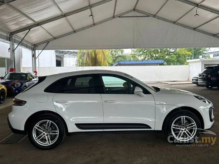 2023 Porsche Macan SUV