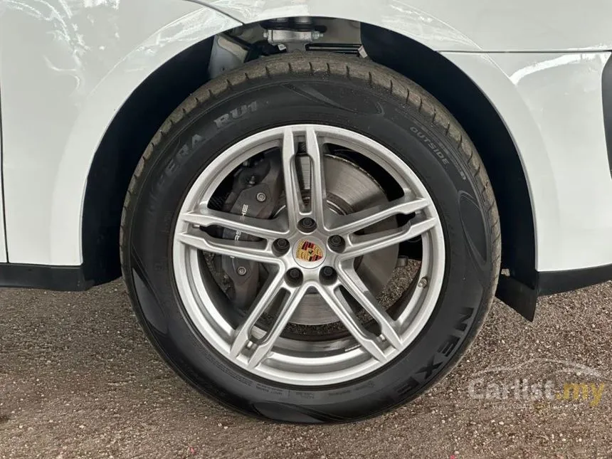 2023 Porsche Macan SUV