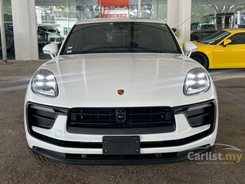 2023 Porsche Macan SUV