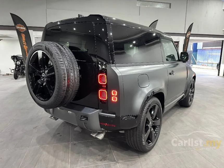 2024 Land Rover Defender 90 P525 Carpathian Edition SUV