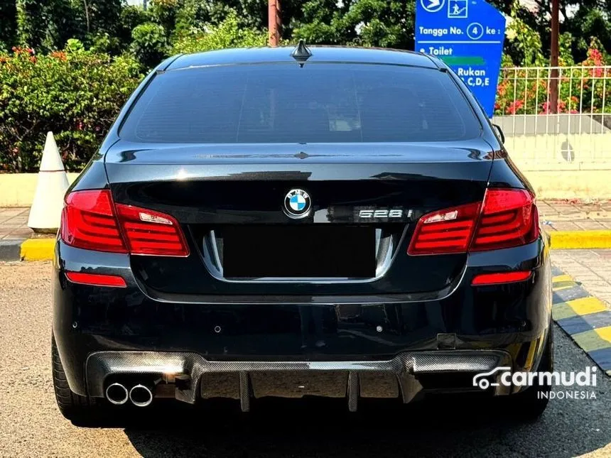 2013 BMW 528i Sedan