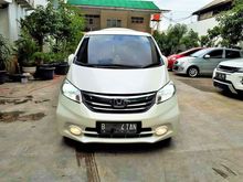 Honda Freed 1.5 PSD Automatic 2013 White Elegant, Gress, Irit, Nyaman & cukup DP 8 jt