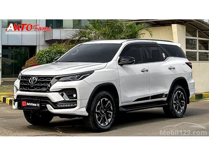 2022 Toyota Fortuner GR Sport 4X2 SUV