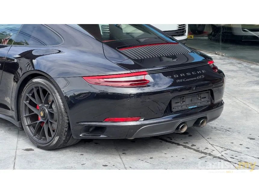 2017 Porsche 911 Carrera GTS Coupe