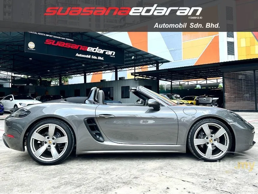 2021 Porsche 718 Boxster Convertible