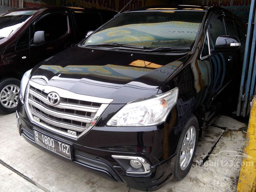 Jual Mobil Toyota Kijang Innova 2014 E 2.0 di Jawa Barat 