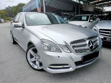 2010 Mercedes-Benz E300 3.0 Avantgarde Sedan