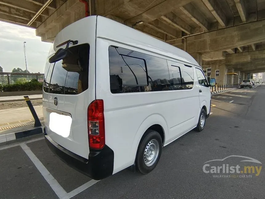 2022 Foton View C2 High Roof Window Van