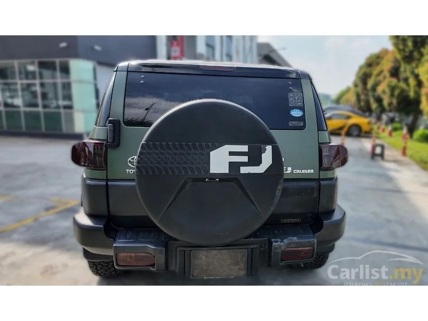 2011 Toyota FJ Cruiser SUV