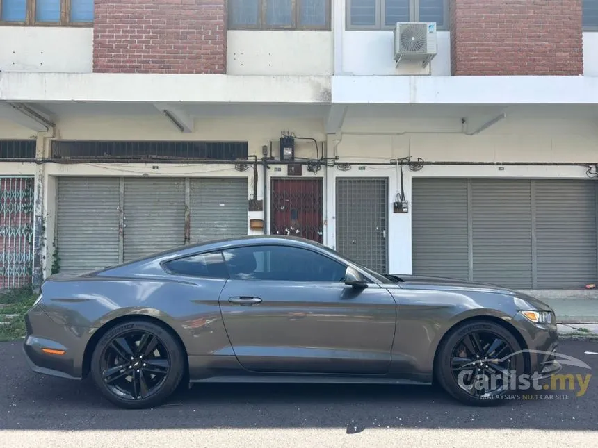 2015 Ford MUSTANG EcoBoost Coupe
