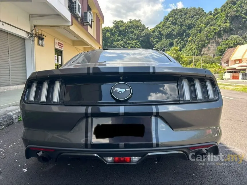2015 Ford MUSTANG EcoBoost Coupe