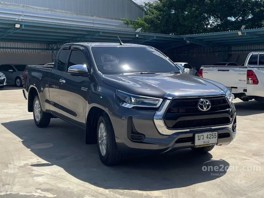 2025 Toyota HILUX REVO Z Edition Mid Smart Cab Pickup