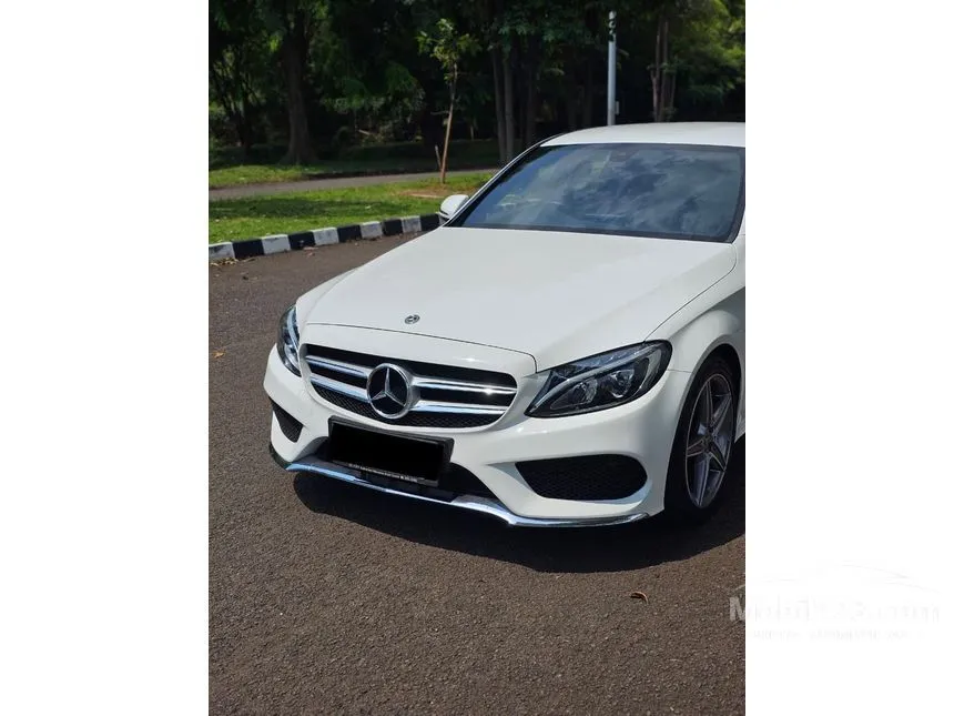 2018 Mercedes-Benz C200 AMG Line Sedan