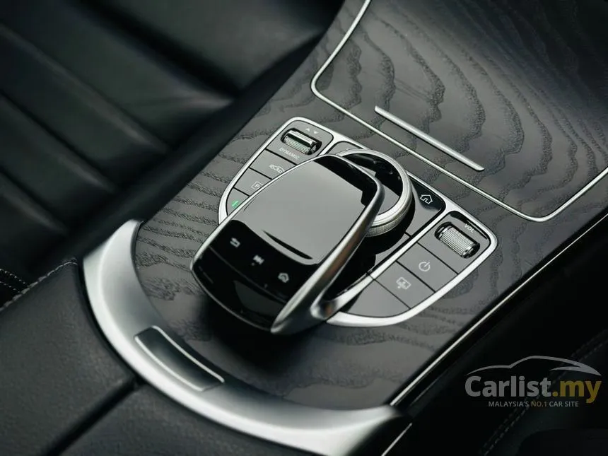 2019 Mercedes-Benz C300 AMG Line Sedan