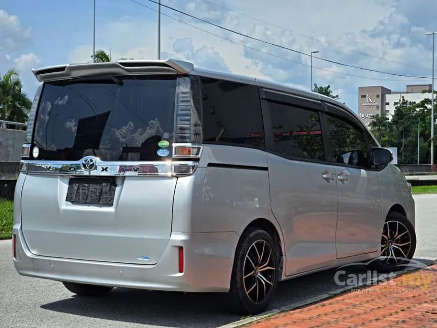 2018 Toyota Voxy X MPV