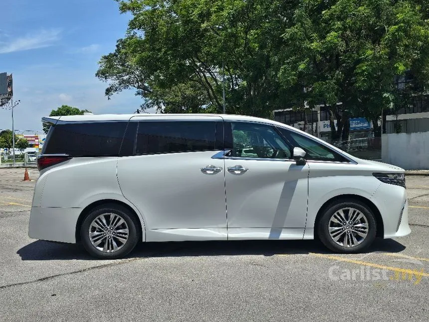 2024 Toyota Alphard Z 7-Seater MPV