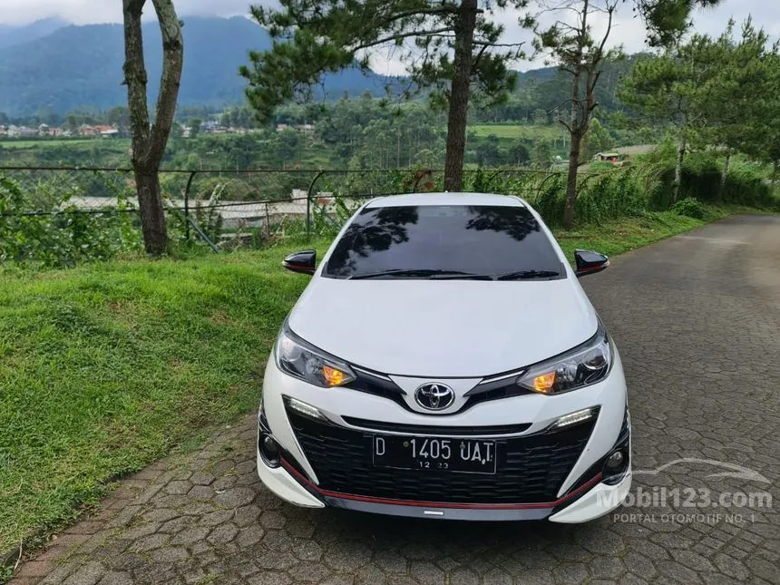 Jual Mobil Toyota Yaris 2018 TRD Sportivo 1.5 di Jawa Barat Automatic Hatchback Putih Rp 230.000.000