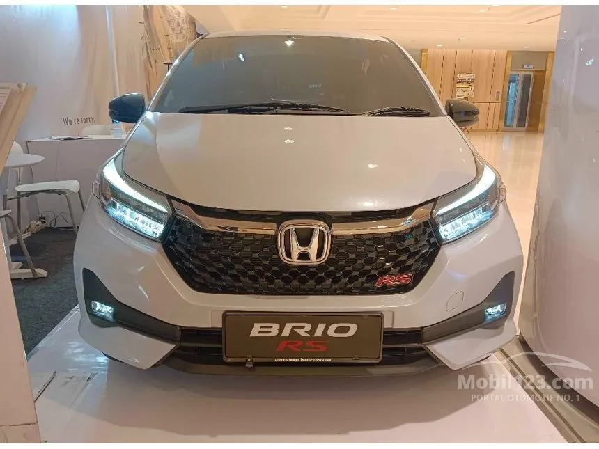 Jual Mobil Honda Brio 2024 RS 1.2 di Banten Automatic Hatchback Putih Rp 131.000.100