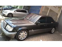 1995 Mercedes-Benz E320 3.2 Automatic Sedan